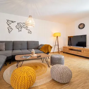 Dreamcation - Ehemaliges Pfarrhaus, 3d-tour, 4 Sz, Terrasse, Bbq, Küche, Garten, 140qm Kelheim