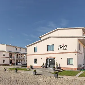 Aparthotel Trio ***
