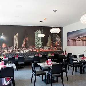 Ostkreuz Hostel Berlin